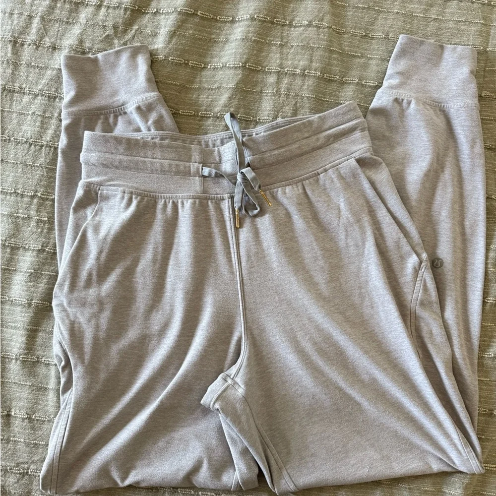 Lululemon ready to rulu jogger - Picture 3 of 7